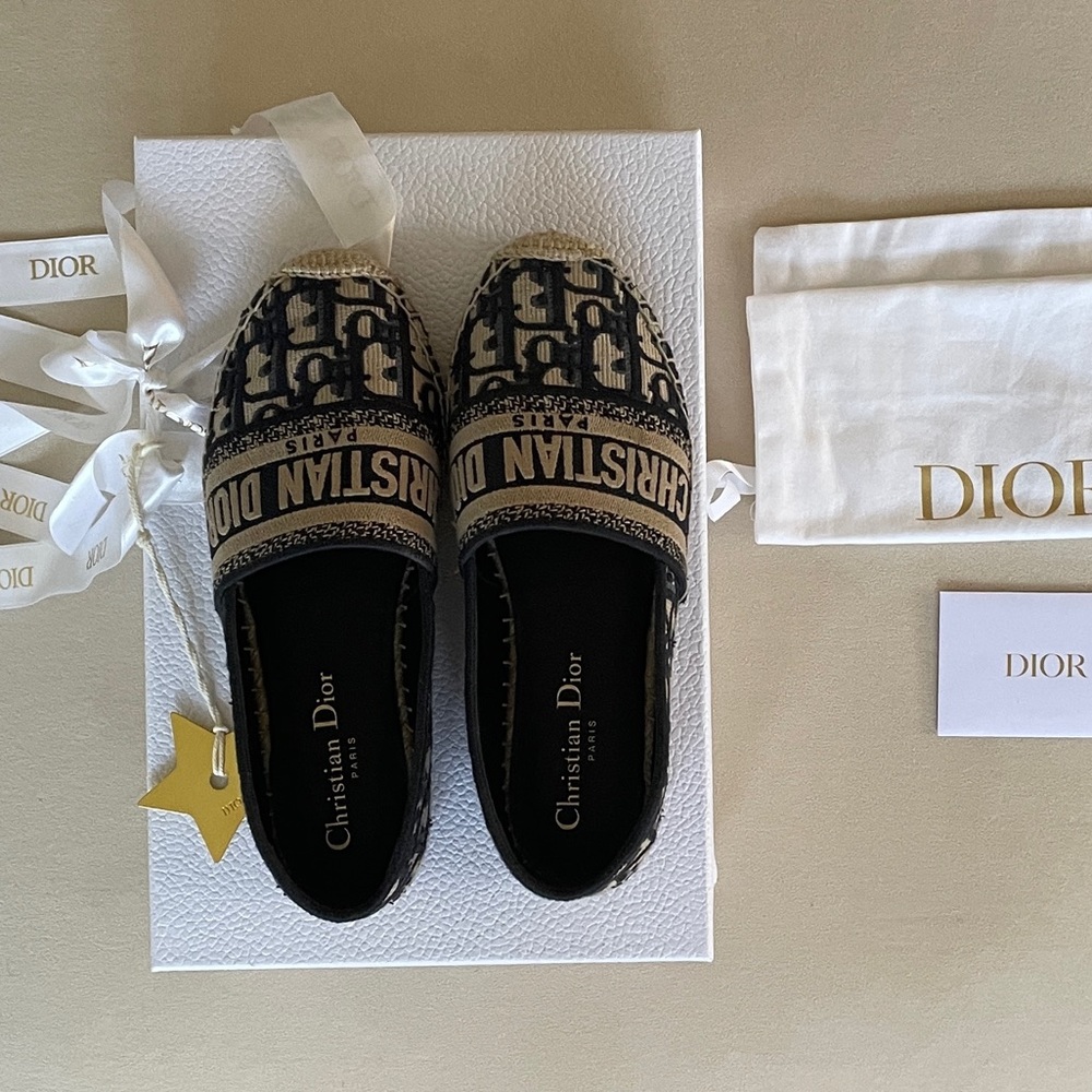 DIOR GRANVILLE ESPADRILLE
Deep Blue Dior Oblique Embroidered Cotton

Size 34